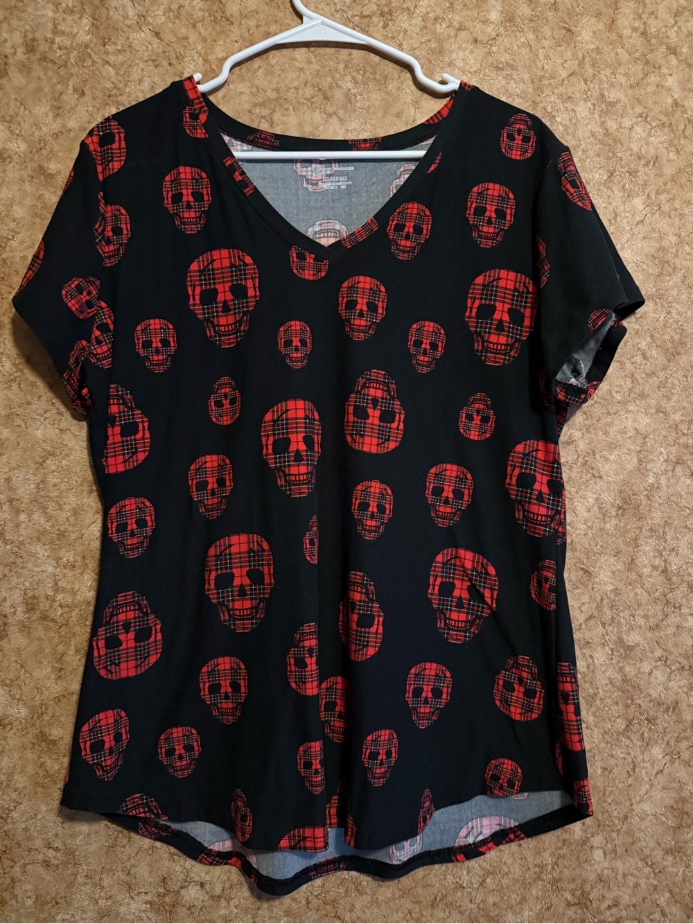 No Boundaries Black V-Neck Tee with Red Plaid Skull Print